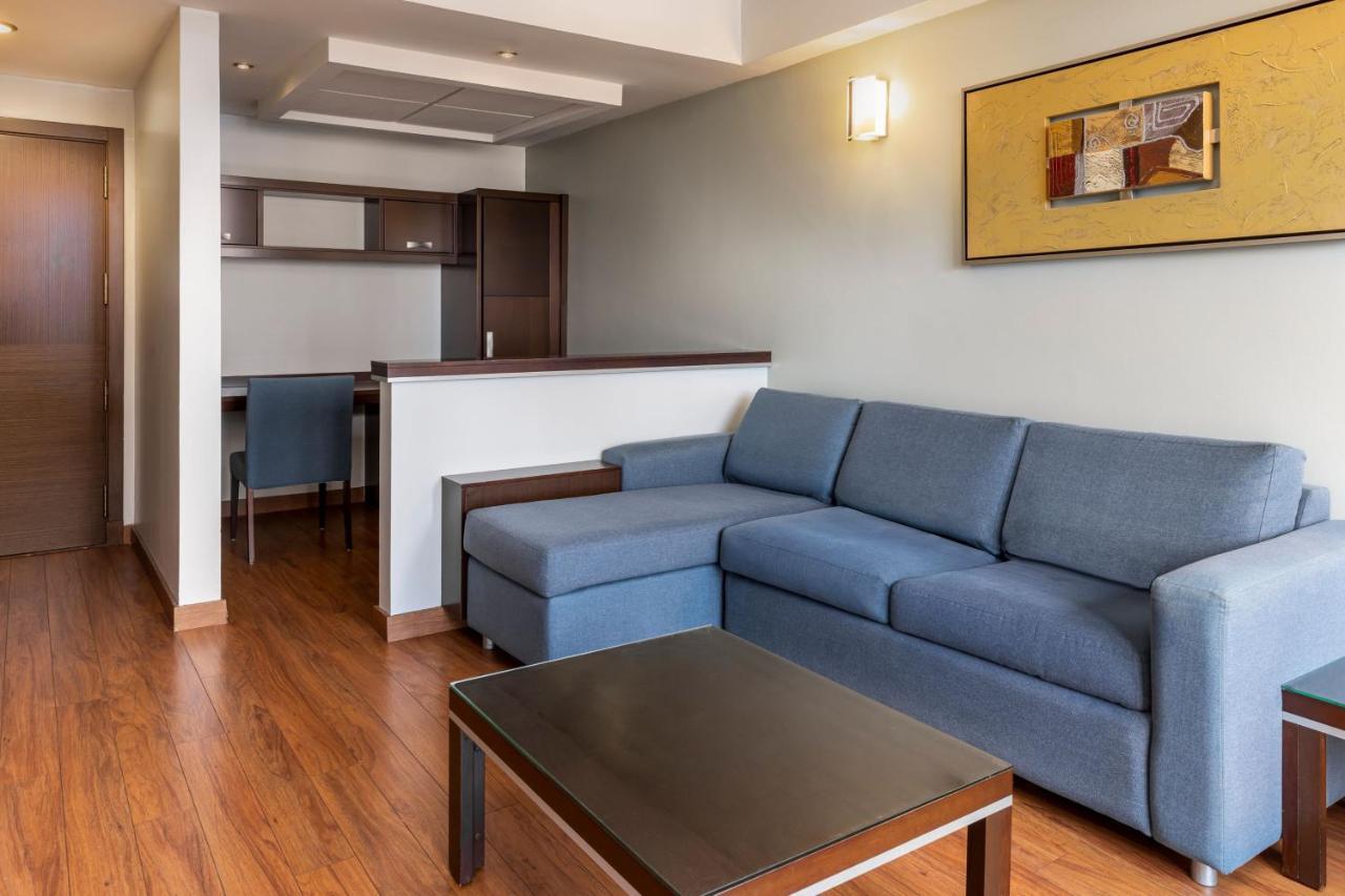 Marriott Executive Apartments Panama City, Finisterre Exterior photo