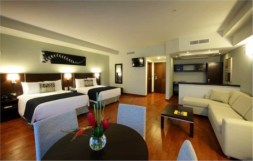 Marriott Executive Apartments Panama City, Finisterre Exterior photo