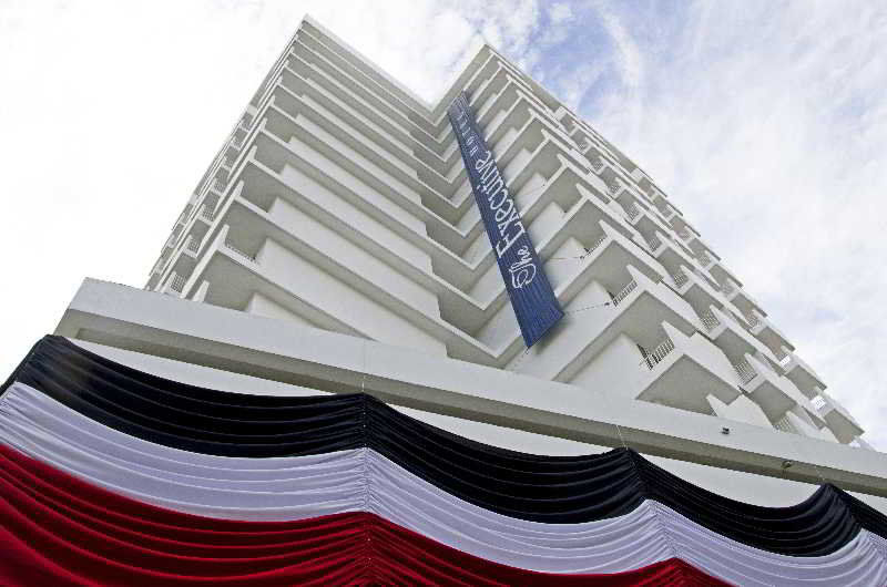 Marriott Executive Apartments Panama City, Finisterre Exterior photo